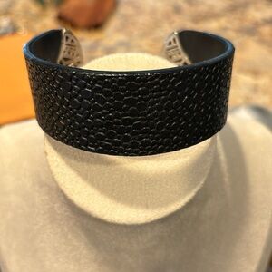 Silpada cuff